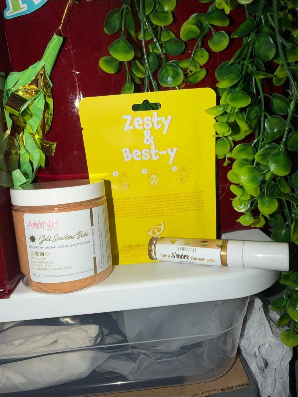 AMINAH Gold Sunshine Bake Sugar Scrub & Lip Gloss -Plus Face mask